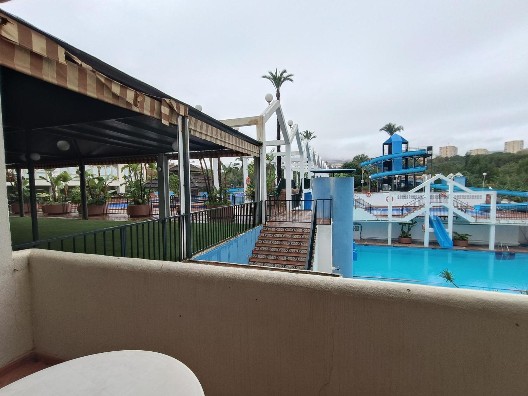 "Vive Benal Beach" Estudios Con Vistas Al Parque Acuatico Benalmadena Luaran gambar